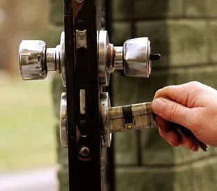 Lock Key Store Torrance, CA 310-975-3531 Lock Key Store Torrance, CA 310-975-3531 - 13-Re-Key-Locks